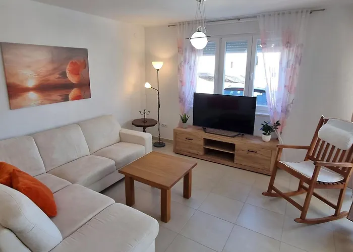 Апартаменты Erdgeschoss-ferienwohnung Mit Garten Und Pool By Interhome *