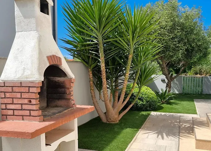 Erdgeschoss-ferienwohnung Mit Garten Und Pool By Interhome Апартаменты *