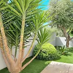 Erdgeschoss-ferienwohnung Mit Garten Und Pool By Interhome *