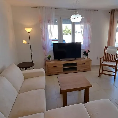 Erdgeschoss-ferienwohnung Mit Garten Und Pool By Interhome * Privlaka (Zadar)