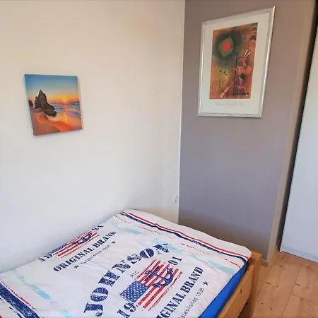 Daire Erdgeschoss-ferienwohnung Mit Garten Und Pool By Interhome *