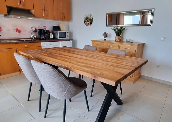 Erdgeschoss-ferienwohnung Mit Garten Und Pool By Interhome Apartament *